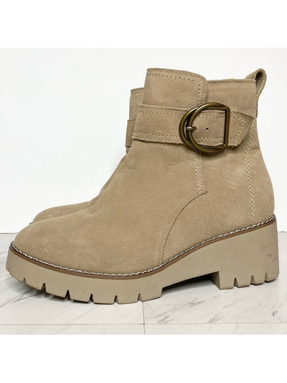 Blondo Dagger Tan Suede Bootie 8 1/2 M